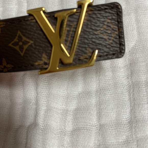 Louis Vuitton belt❌OPEN TO TRADE AS WELL❌ - Picture 4 of 7